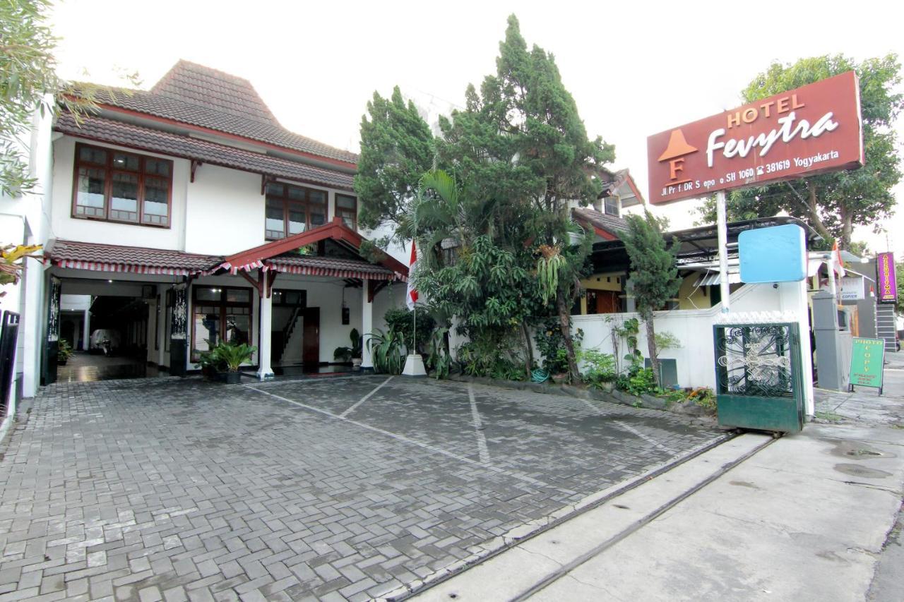 Hotel Fevytra Syariah Yogyakarta Eksteriør bilde