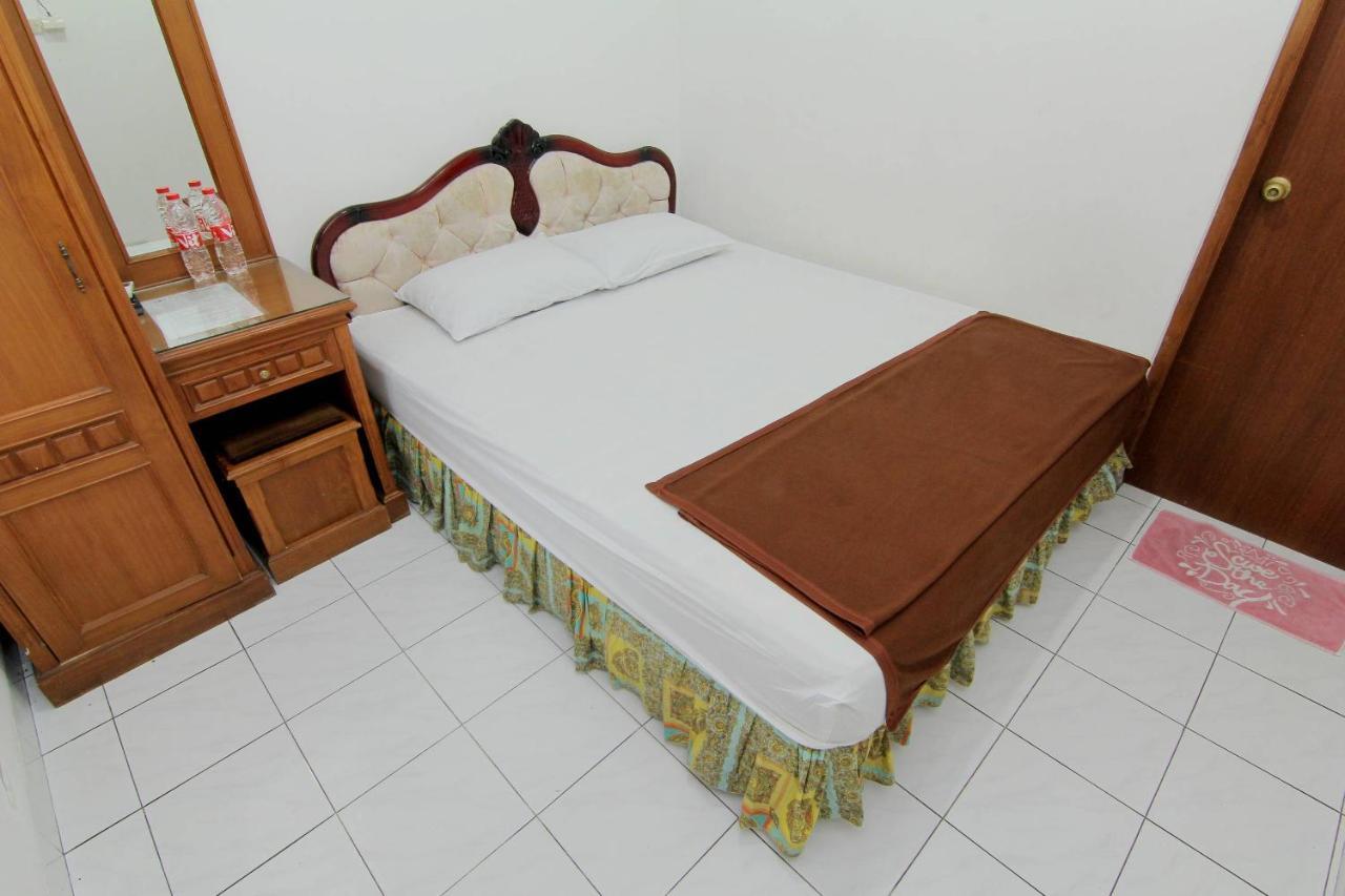Hotel Fevytra Syariah Yogyakarta Eksteriør bilde